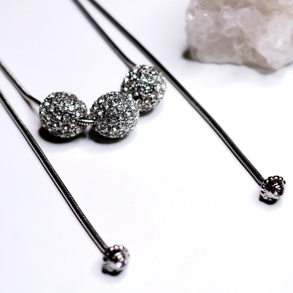 Chico’s Convertible Silvertone Fireball Necklace - Picture 3 of 11